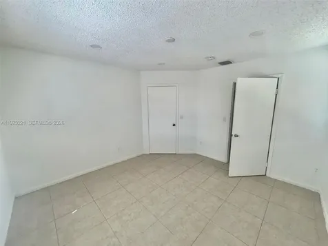 18324 NW 68th Avenue Hialeah FL 33015