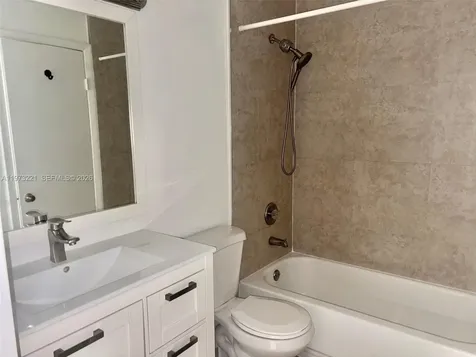 18324 NW 68th Avenue Hialeah FL 33015
