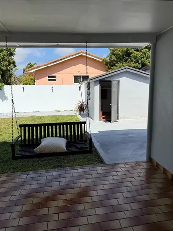 4255 SW 5th Terrace Miami FL 33134