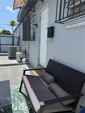 4255 SW 5th Terrace Miami FL 33134