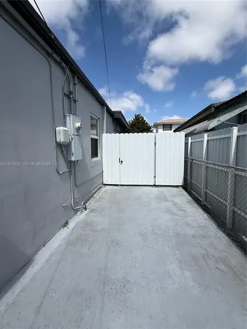 4255 SW 5th Terrace Miami FL 33134