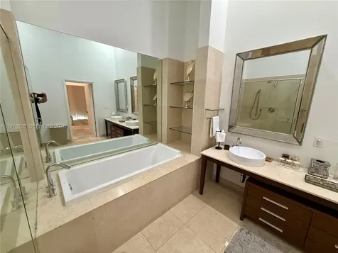 495 Brickell Avenue Miami FL 33131