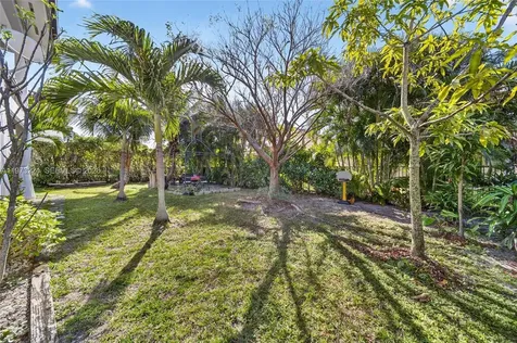 7436 SW 188th Lane Cutler Bay FL 33157