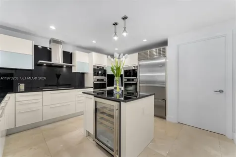 17121 Collins Avenue Sunny Isles Beach FL 33160