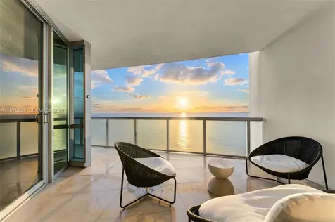 17121 Collins Avenue Sunny Isles Beach FL 33160