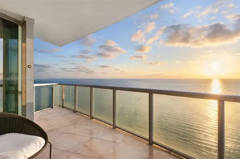 17121 Collins Avenue Sunny Isles Beach FL 33160