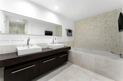 17121 Collins Avenue Sunny Isles Beach FL 33160