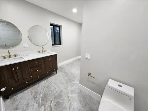 11761 NW 27th Court Plantation FL 33323