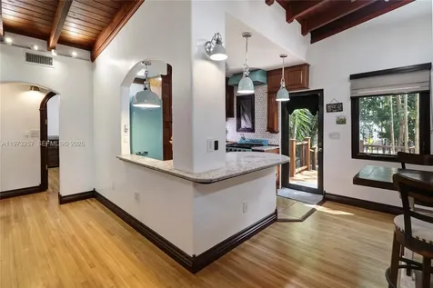 550 Quail Avenue Miami Springs FL 33166