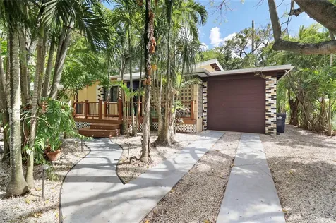 550 Quail Avenue Miami Springs FL 33166