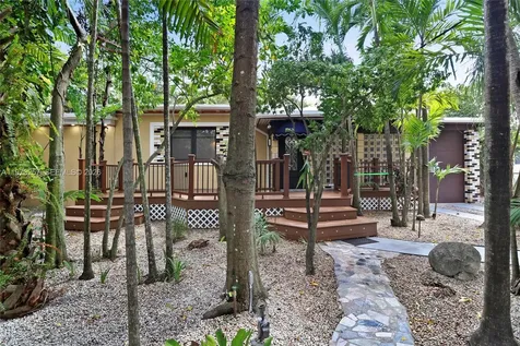 550 Quail Avenue Miami Springs FL 33166