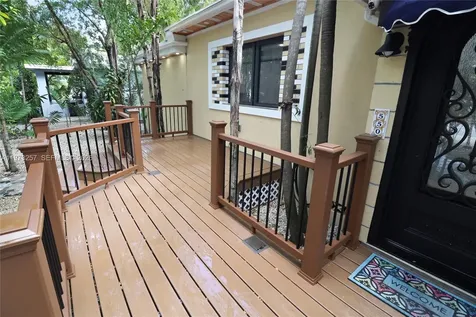 550 Quail Avenue Miami Springs FL 33166