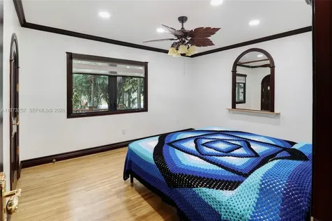 550 Quail Avenue Miami Springs FL 33166
