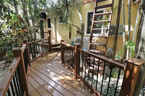 550 Quail Avenue Miami Springs FL 33166