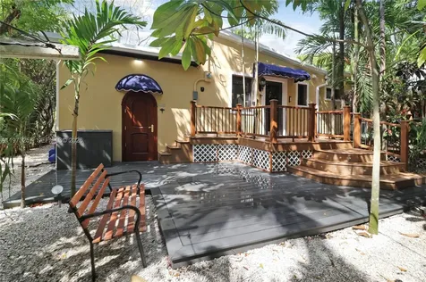 550 Quail Avenue Miami Springs FL 33166