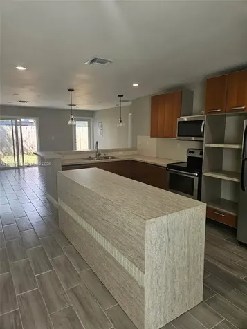 3906 NW 207th Street Road Miami Gardens FL 33055