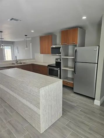 3906 NW 207th Street Road Miami Gardens FL 33055