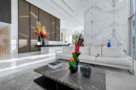 300 Biscayne Boulevard Way Miami FL 33131