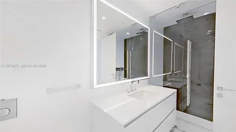 300 Biscayne Boulevard Way Miami FL 33131