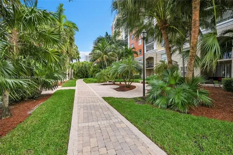 17150 N Bay Road Sunny Isles Beach FL 33160