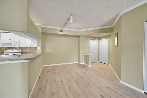 17150 N Bay Road Sunny Isles Beach FL 33160