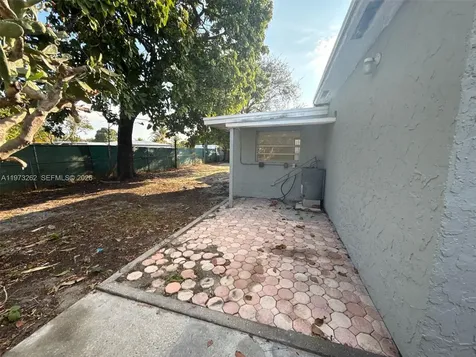 1855 NW 121st Street Miami FL 33167