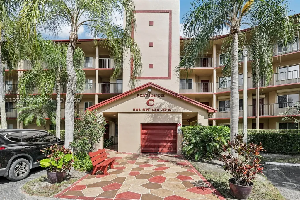 901 SW 138th Avenue Pembroke Pines FL 33027