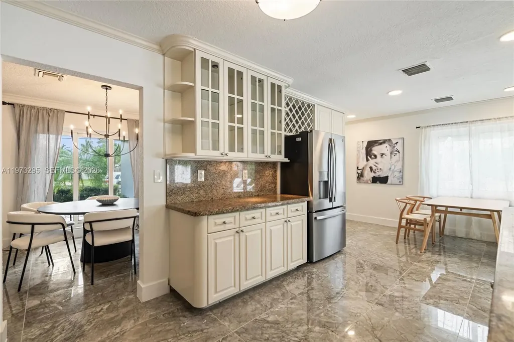 5900 NE 15th Avenue Fort Lauderdale FL 33334