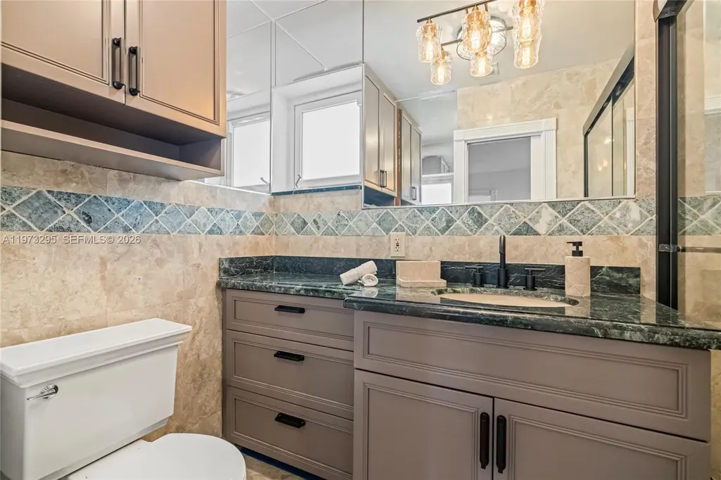 5900 NE 15th Avenue Fort Lauderdale FL 33334