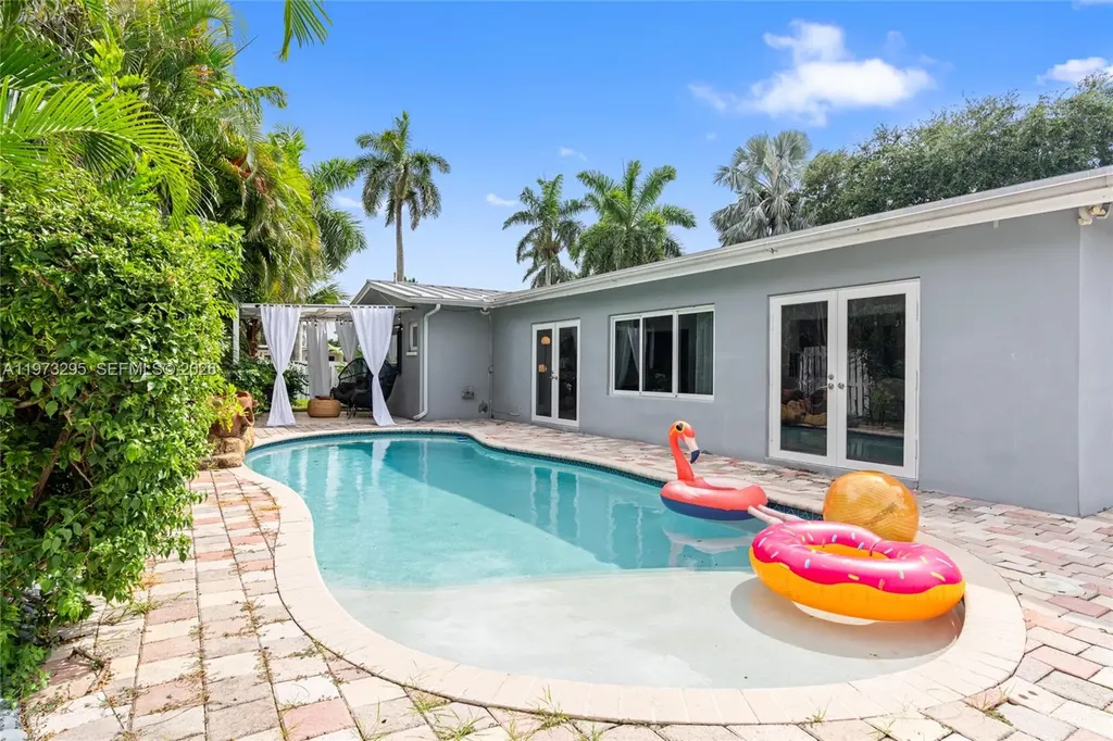 5900 NE 15th Avenue Fort Lauderdale FL 33334