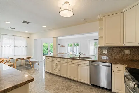 5900 NE 15th Avenue Fort Lauderdale FL 33334