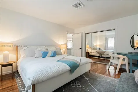5900 NE 15th Avenue Fort Lauderdale FL 33334