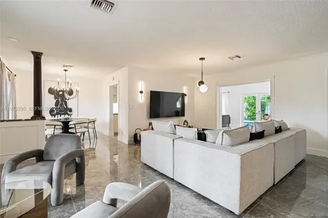 5900 NE 15th Avenue Fort Lauderdale FL 33334
