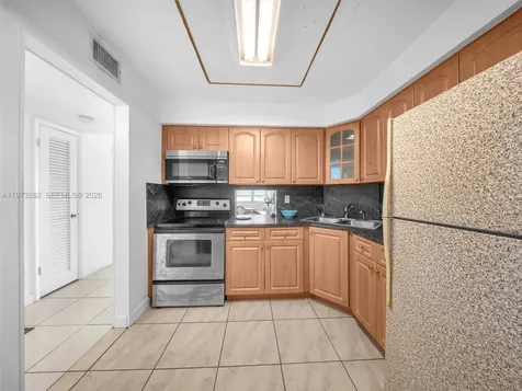 1530 NE 191st Street Miami FL 33179