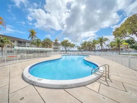 1530 NE 191st Street Miami FL 33179