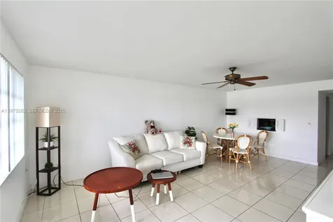 1530 NE 191st Street Miami FL 33179