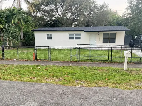 1270 NE 207th Terrace Miami FL 33179