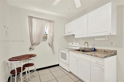 7320 NW 2nd Street Pembroke Pines FL 33024