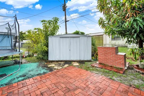 7320 NW 2nd Street Pembroke Pines FL 33024