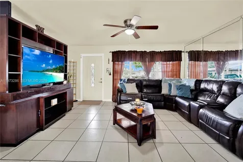 7320 NW 2nd Street Pembroke Pines FL 33024