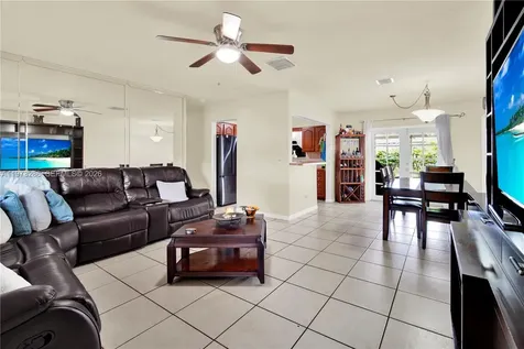7320 NW 2nd Street Pembroke Pines FL 33024