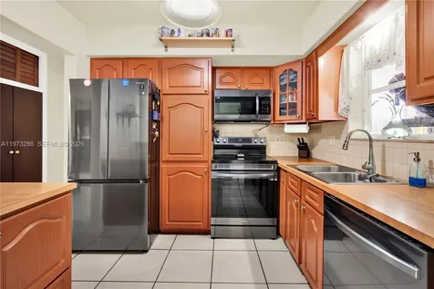 7320 NW 2nd Street Pembroke Pines FL 33024
