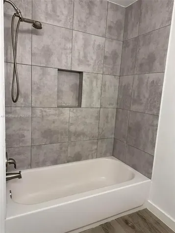 10042 SW 147th Place Miami FL 33196