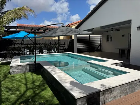 10042 SW 147th Place Miami FL 33196