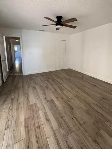 10042 SW 147th Place Miami FL 33196