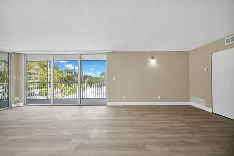 700 NW 214th Street Miami Gardens FL 33169