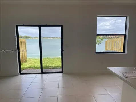 20564 NE 5th Place Miami FL 33179
