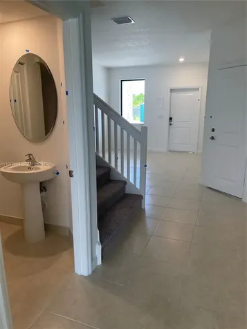 20564 NE 5th Place Miami FL 33179