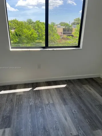 20564 NE 5th Place Miami FL 33179