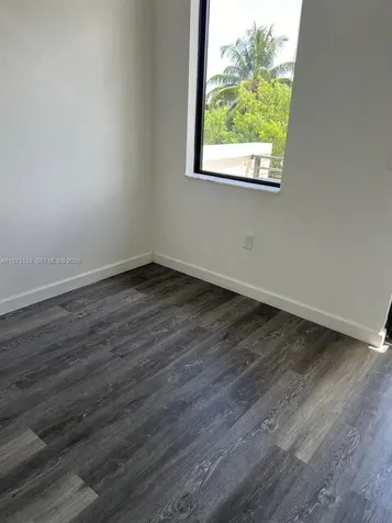 20564 NE 5th Place Miami FL 33179